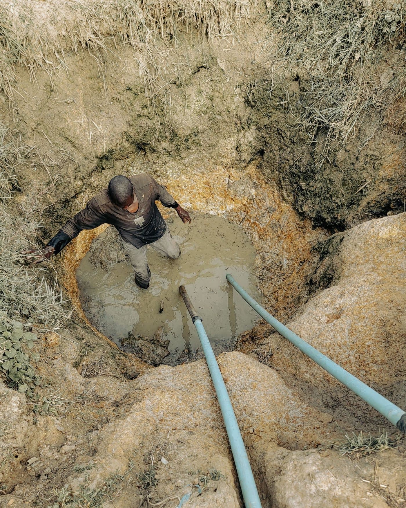 Vidange d'une fosse toutes eaux, accès à la cuve